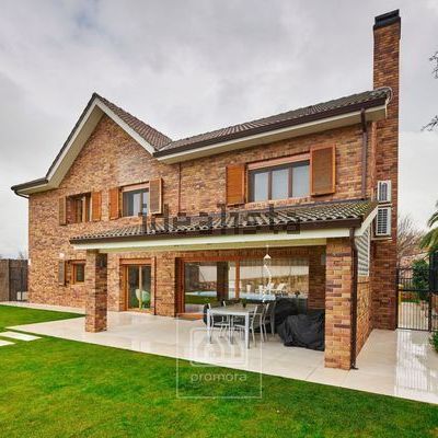 Alquiler de casa o chalet independiente en La Moraleja urbanización - Photo 1
