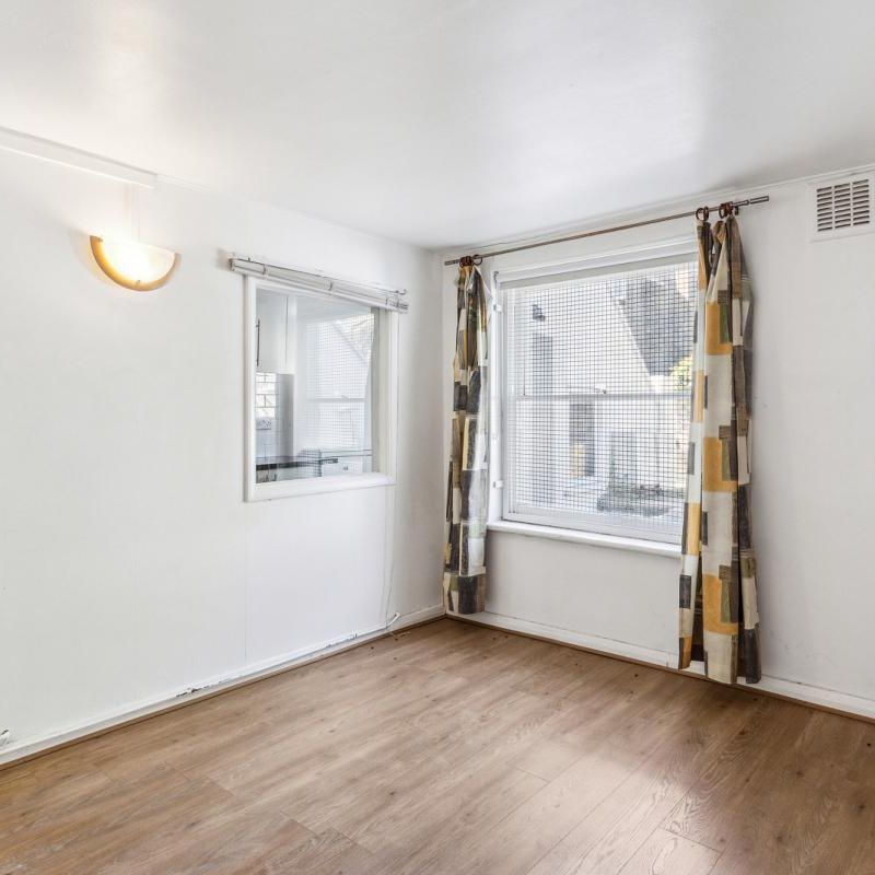 1 bedroom in Camden - Photo 1