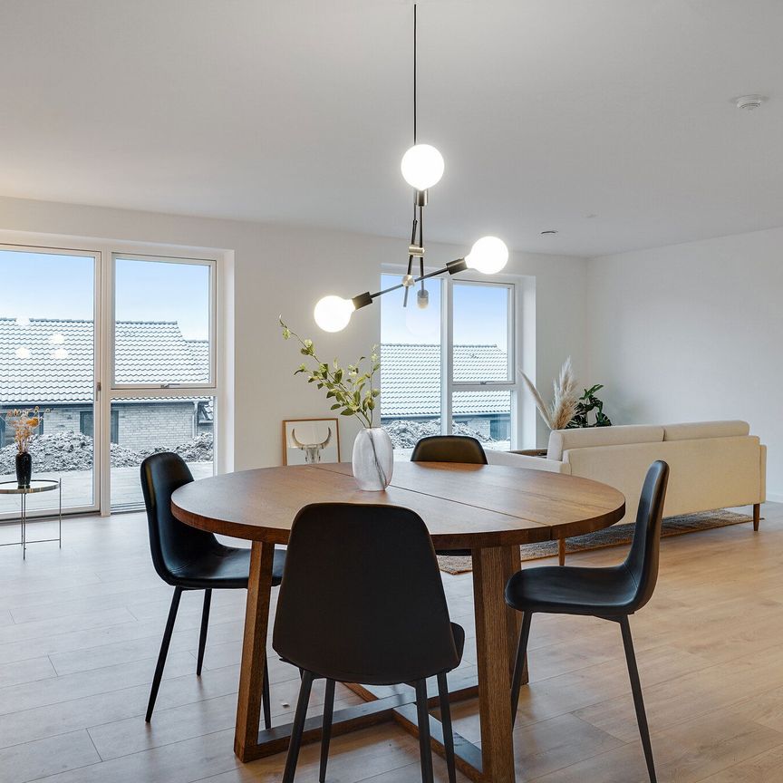 4-vær. rækkehus med egen terrasse - Foto 1