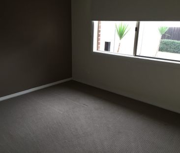 Spacious family unit! - Photo 2