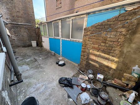 Western Road, Southall - Photo 4