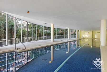 2 Bedroom Apartment with Timber Floor in a Resort Complex - Photo 4