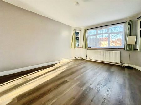 Syon Lane, Isleworth, TW7 5BT - Photo 3