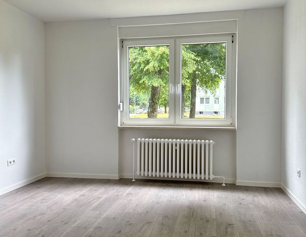 großzügige 4-Zimmerwohnung mit Balkon *frisch renoviert* - Photo 1
