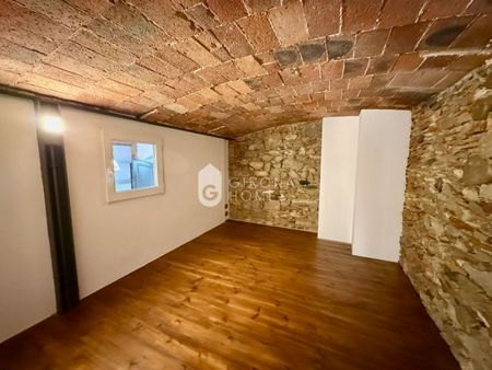 Apartamento de alquiler en Centre - Barri Vell - Photo 3