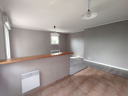 LIMOGES T2 DE 49 m² PROCHE CHU AVEC GARAGE - Photo 2