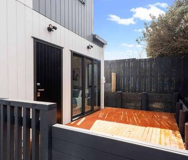 Pakuranga Heights - Nearly New 3Beds - Photo 4