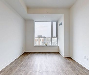 For Lease - 2 David Eyer Road Unit# 421, Richmond Hill, Ontario - Photo 1