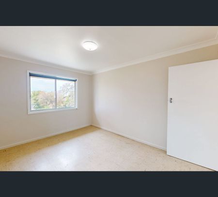 3/33 Aberglasslyn Road, Rutherford, NSW 2320 - Photo 3