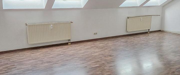 3-ZI-Wohnung für Dachgeschossliebhaber - Foto 1