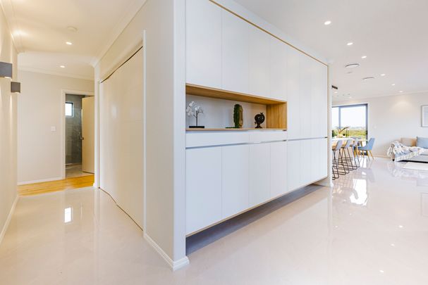 Luxury Family Living in the Heart of Karaka - Built by MJ HOME Group - Photo 1