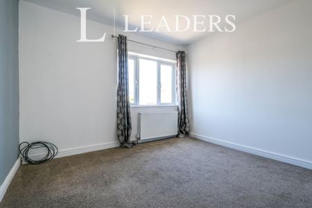 3 bedroom house to rent Brinkhill Crescent, NG11 - Photo 4