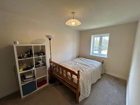 3 bedroom terraced house to rent - Photo 4