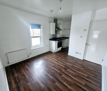 Portswood Road, Southampton - Photo 6