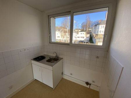 Location Appartement 2 pièces 26m² ST LO 50000 - Photo 3