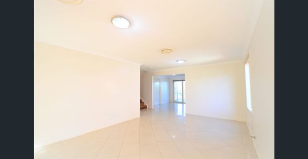 Large Duplex | Girraween Public School catchment | Close to train station - Photo 1