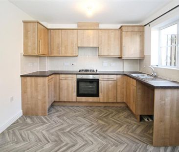 2 bedroom end of terrace house to rent - Photo 2