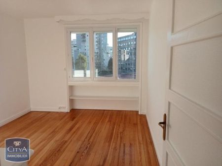 Location Appartement 3 pièces 68m² ST ETIENNE 42000 - Photo 2