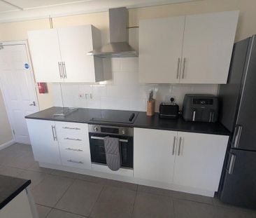 5 bedroom house share to rent - Photo 5