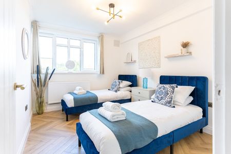 4 Bed Flat, Olding House, SW12 - Photo 5