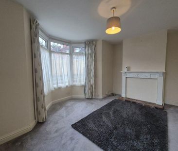 2 bedroom semi-detached house to rent - Photo 4