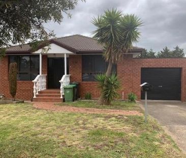 LOVELY 3 BEDROOM HOME - Photo 6