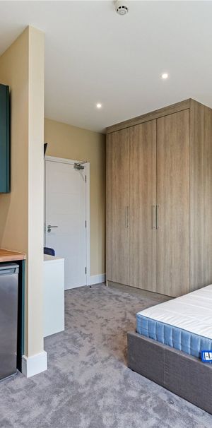 Fulham Palace Road, London, SW6 studio to rent - Photo 1