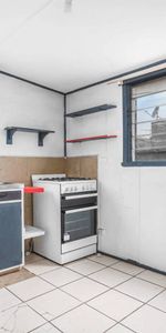 LOW MAINTENANCE | TWO BEDROOM | CONVENIENT LOCATION - Photo 3