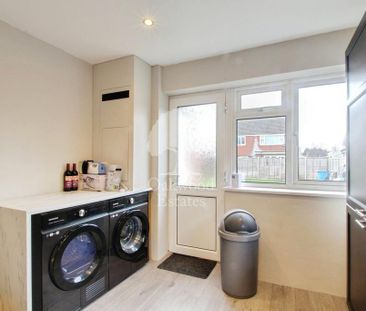 2 bedroom bungalow to rent - Photo 1