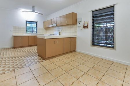 166 Tiwi Gardens - Photo 3