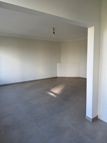 Appartement te Ganshoren van 100 m2 - Foto 3