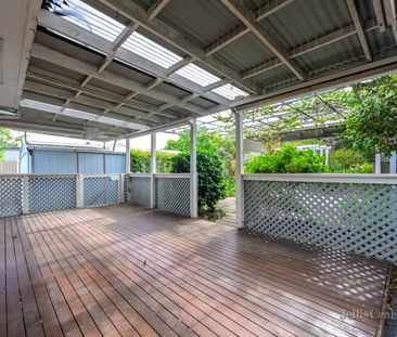 8 Hay Street, Preston VIC 3072 - House For Rent | Domain - Photo 6