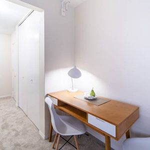 Renovated James Bay Studio Apartment - Waverly - Photo 2