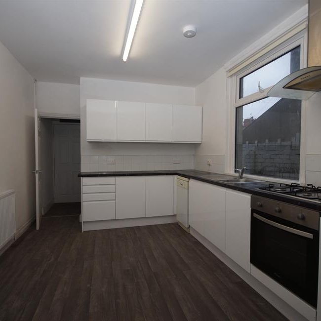 25 Edington Avenue, Heath, Cardiff CF14 3QF - Photo 1