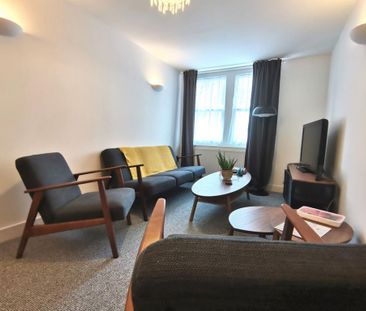 2 bedroom flat to rent - Photo 6