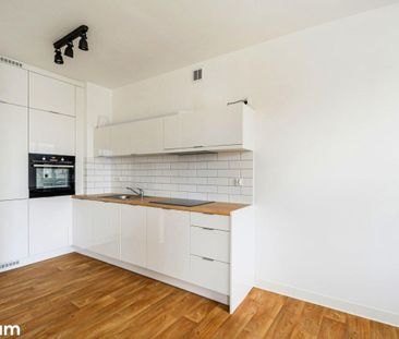 Targowa, duża kawalerka w odnowionej kamienicy - Zdjęcie 1