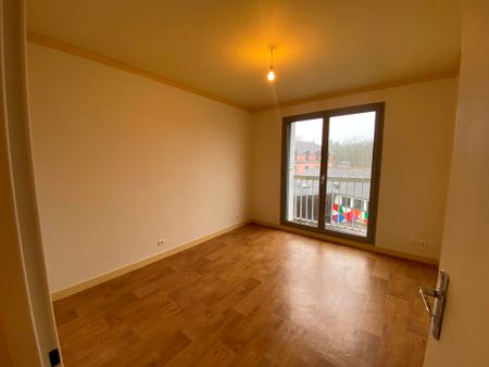 A Louer. Libre immédiatement. Quimper proche Centre-Ville. Appartement T3 Agréable avec Balcon ! - Photo 2