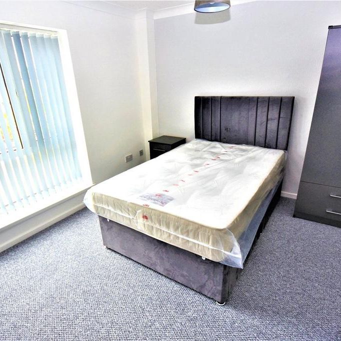 1 bedroom in a house share to rent - Photo 1