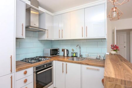 1 bedroom apartment to rent - Photo 2