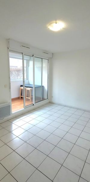 Location Appartement 1 pièce 21m² VENELLES 13770 - Photo 1
