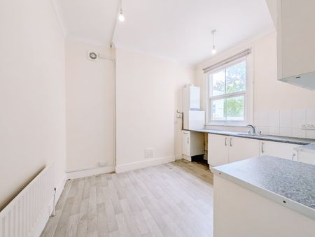 1 Bed Flat, Fernham Road, CR7 - Photo 2