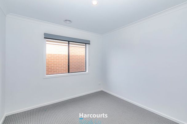 Spacious 4-Bedroom Home with Modern Amenities in Mickleham - Photo 1
