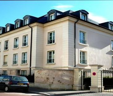 location Appartement T4 DE 89.55m² À VERSAILLES - Photo 2