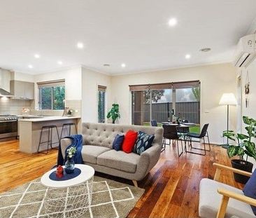 Modern 3-Bedroom Home in Highlands Estate - Photo 3