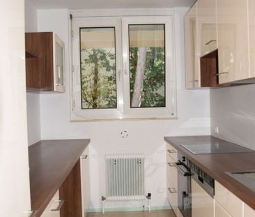 Großzügige, top renovierte Wohnung mit Loggia und Garagenplatz - Bl... - Foto 5