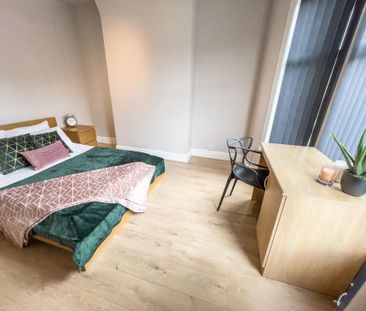 3 bedroom terraced house to rent - Photo 3