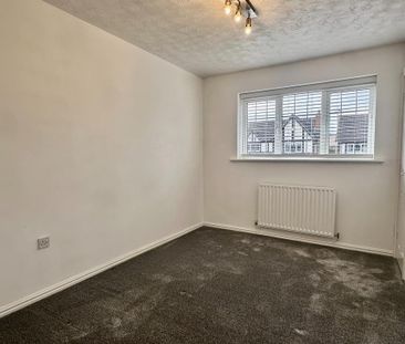 4 bedroom detached house to rent - Photo 3