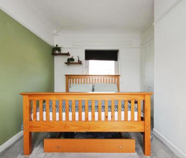 A wonderful opportunity to rent this 3-bed, semi detached property ... - Photo 1