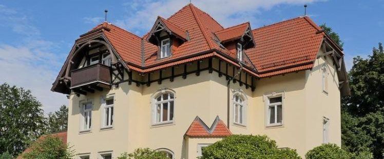 (EF0335_M) Dresden: Klotzsche, möblierte 3-Zimmer-Etagenwohnung mit Balkon im traumhaft schönen Villenviertel, WLAN inkl - Photo 1