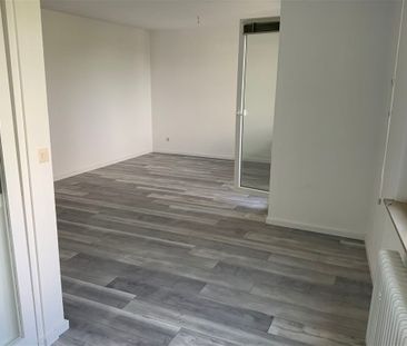 Helle, schön geschnittene 2-Zimmer mit Balkon in der grünen Gartens... - Foto 6